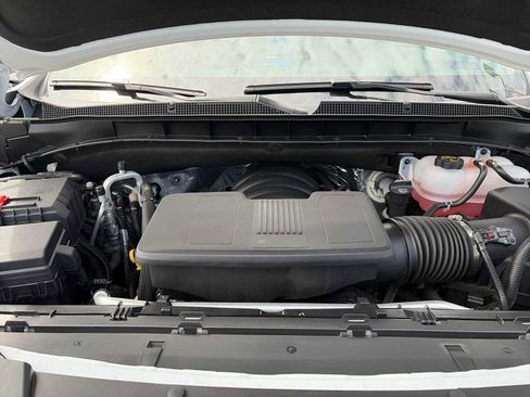 Used 2024 Chevrolet Tahoe Premier image 17