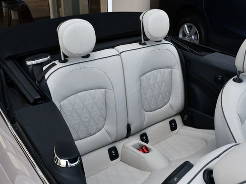 Used 2024 MINI Cooper S FWD image 17