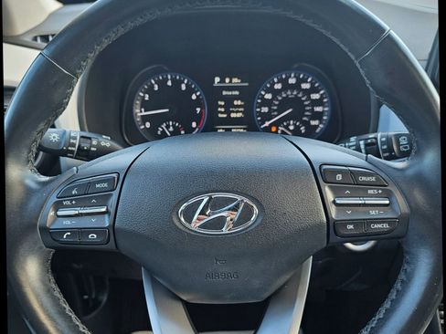 Used 2021 Hyundai Kona Limited w/ Cargo Package image 13