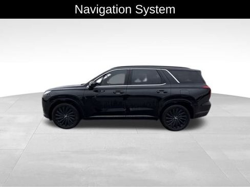 Used 2025 Hyundai Palisade Calligraphy image 4