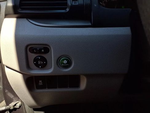 Used 2018 Honda Pilot LX image 13