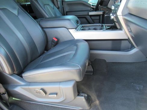 Used 2022 Ford F350 Platinum w/ FX4 Off-Road Package image 12