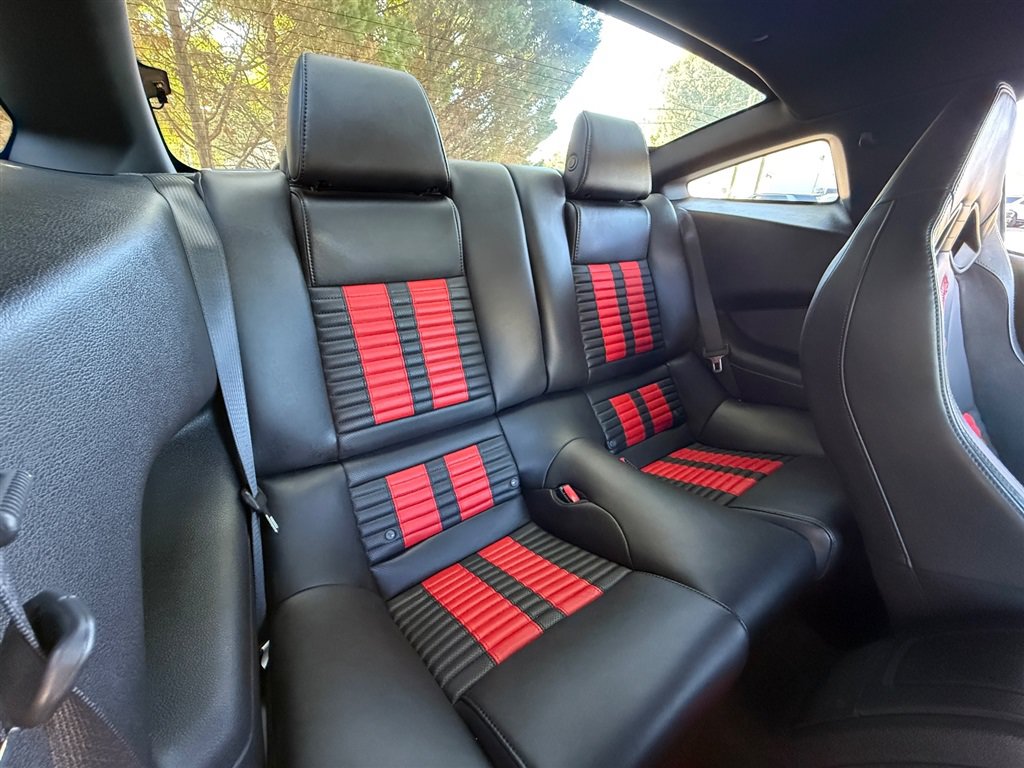 Used 2013 Ford Mustang Shelby GT500 RWD image 65