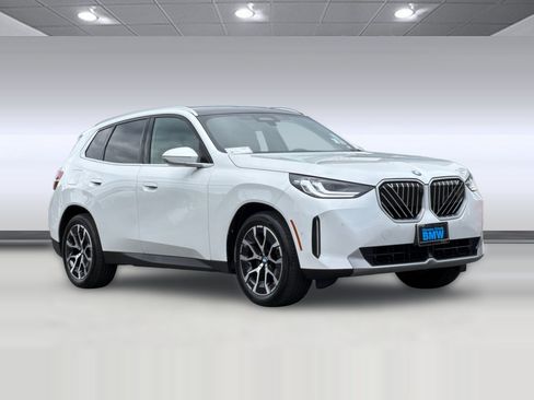 Used 2026 BMW X3 xDrive30i w/ Premium Package AWD/4WD image 7
