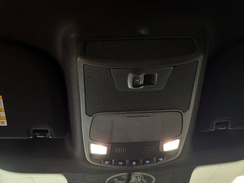 Used 2018 Ford F150 XLT w/ Equipment Group 302A Luxury AWD/4WD image 17