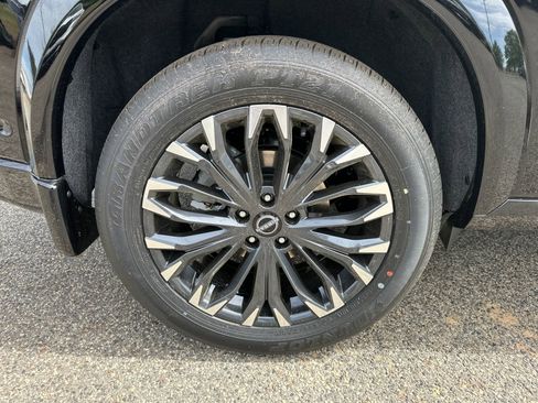 New 2026 Nissan Rogue Platinum w/ Tech Package AWD/4WD image 15