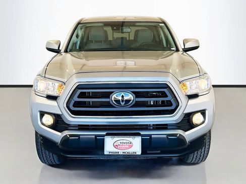 Used 2022 Toyota Tacoma SR5 RWD image 2