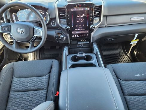 New 2026 RAM 1500 4x4 Crew Cab image 29