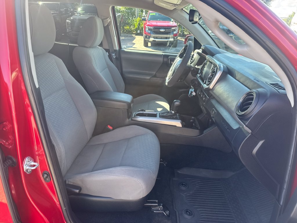 Used 2022 Toyota Tacoma SR5 w/ Technology Package RWD image 24