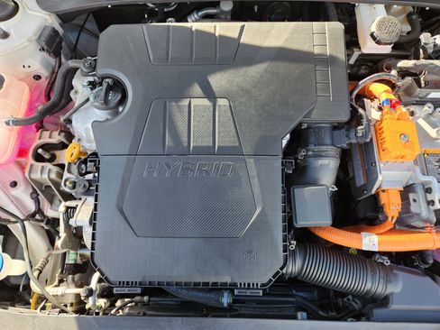 Certified 2023 Hyundai Elantra Blue image 10