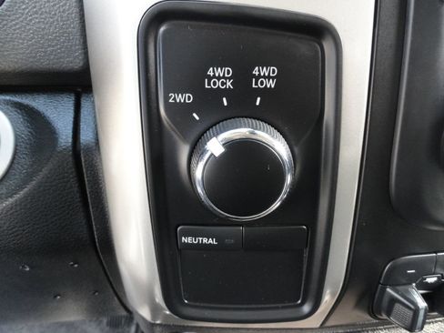 Used 2016 RAM 2500 SLT image 15