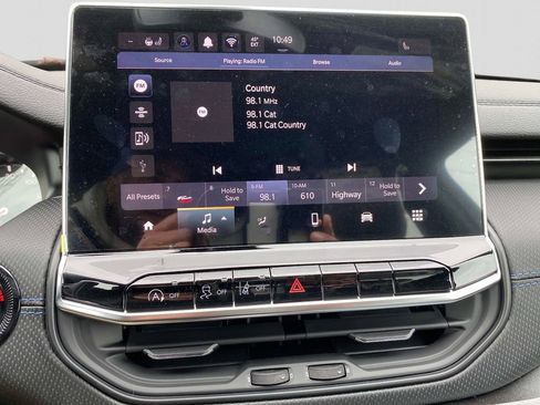 New 2026 Jeep Compass Latitude AWD/4WD image 7