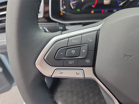 New 2026 Volkswagen Jetta SEL image 17