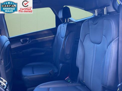 Used 2022 Kia Sorento S image 20
