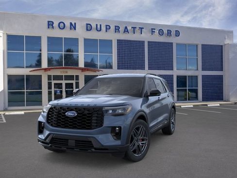 New 2026 Ford Explorer ST-Line w/ ST-Line Street Pack AWD/4WD image 3