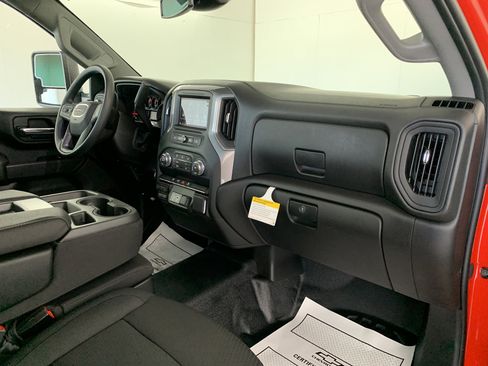 New 2026 GMC Sierra 3500 Pro w/ Convenience Package image 30