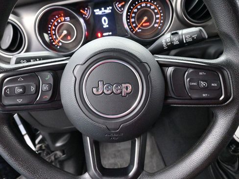 Used 2019 Jeep Wrangler Sport image 20