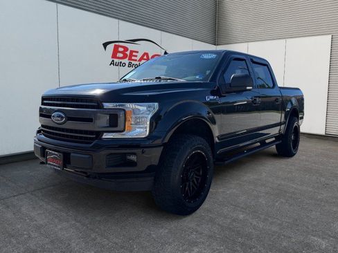 Used 2018 Ford F150 XLT w/ Equipment Group 302A Luxury AWD/4WD image 3