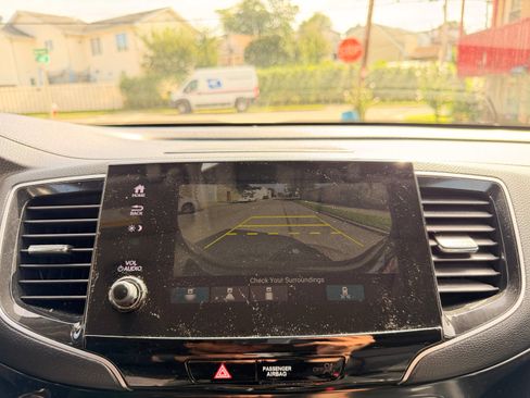 Used 2019 Honda Pilot Touring image 35