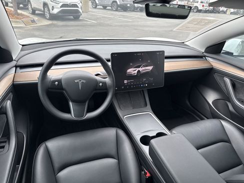 Used 2023 Tesla Model 3 Standard Range RWD image 17