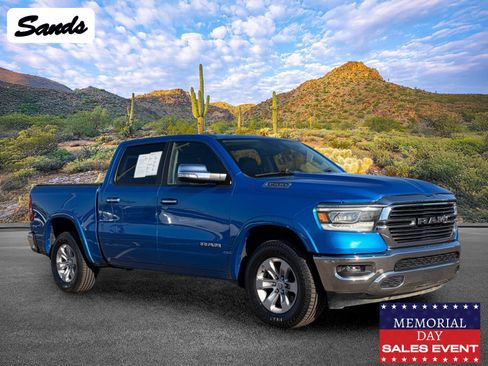 Used 2022 RAM 1500 Laramie AWD/4WD image 1