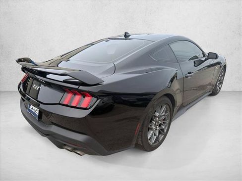 Used 2025 Ford Mustang GT Premium w/ GT Performance Package RWD image 5