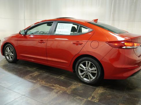 Used 2018 Hyundai Elantra Value Edition w/ Cargo Package FWD image 7