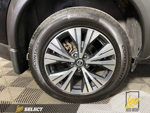 Used 2021 Nissan Rogue SV AWD/4WD image 30