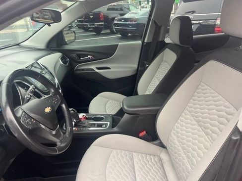 Used 2020 Chevrolet Equinox LT image 12
