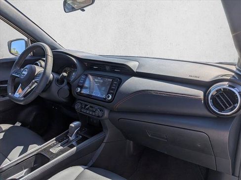 Used 2024 Nissan Kicks SR w/ SR Premium Package FWD image 19