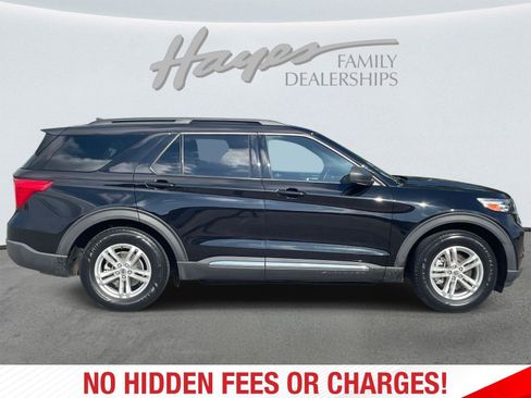 Used 2020 Ford Explorer XLT w/ Equipment Group 202A RWD image 2