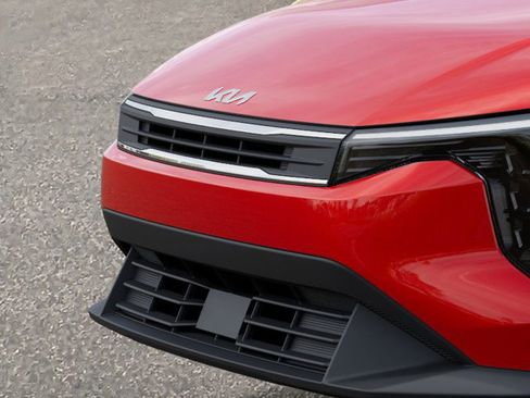 New 2025 Kia K4 LXS image 12