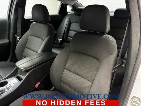 Used 2023 Chevrolet Malibu LT image 13