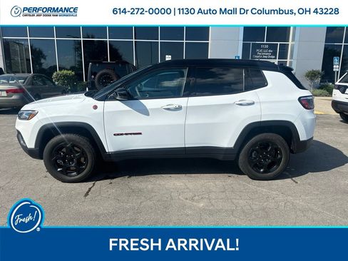 Used 2023 Jeep Compass Trailhawk w/ Sun and Sound Group AWD/4WD image 7