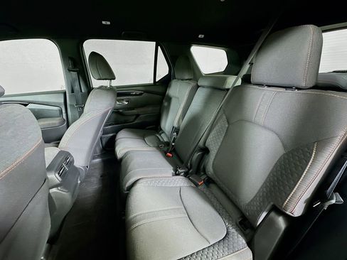 Used 2025 Honda Pilot Sport image 15