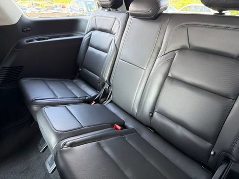 New 2027 Lincoln Navigator Premiere AWD/4WD image 9