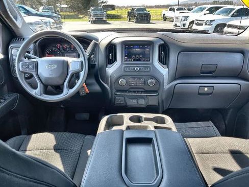 Used 2021 Chevrolet Silverado 1500 Custom Trail Boss AWD/4WD image 18