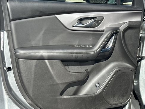 Certified 2024 Chevrolet Blazer LT w/ Convenience Package image 11