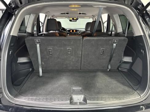 Used 2021 Honda Pilot Touring image 30