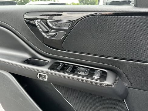 Certified 2023 Lincoln Aviator AWD w/ Premium Package image 31