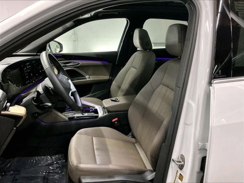 Certified 2025 Audi Q5 Premium Plus w/ Premium Plus image 28