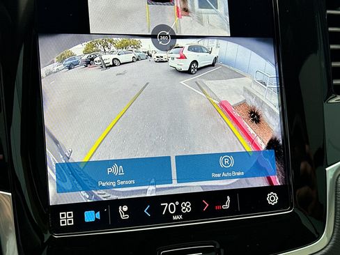 Certified 2025 Volvo XC90 T8 Plus w/ Protection Package image 24