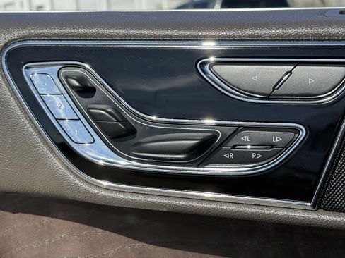 Used 2023 Lincoln Navigator Reserve image 22