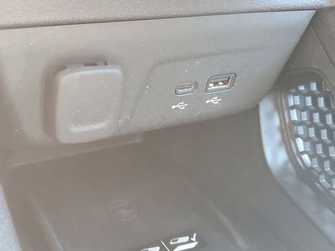 Certified 2024 Chevrolet TrailBlazer LT w/ Convenience Package FWD image 29