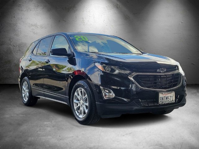 Used 2020 Chevrolet Equinox LS w/ LS Convenience Package FWD image 2