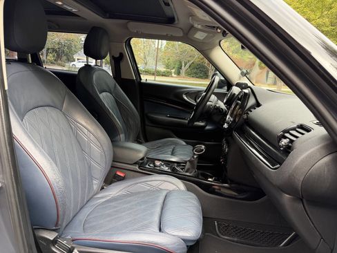Used 2017 MINI Cooper Clubman S image 23