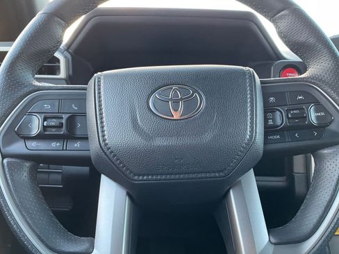 Used 2025 Toyota 4Runner TRD Off-Road image 28