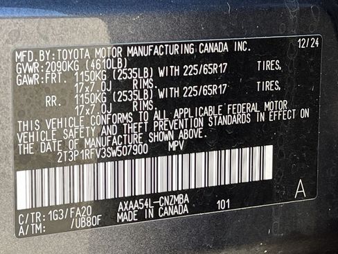 Used 2025 Toyota RAV4 XLE AWD/4WD image 28
