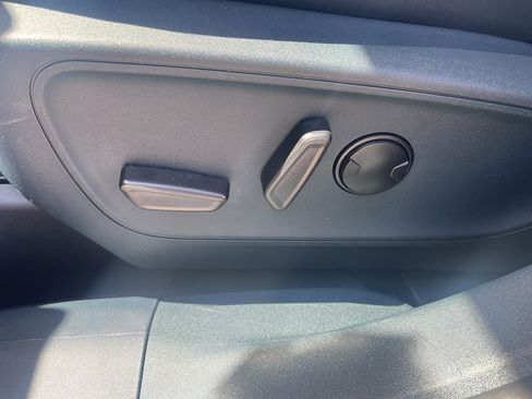 Used 2025 Ford Maverick Lariat w/ 4K Tow Package image 17