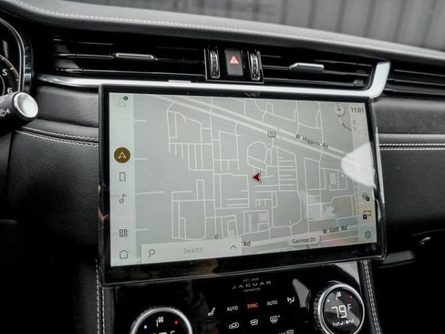 New 2026 Jaguar F-PACE R-Dynamic S image 13